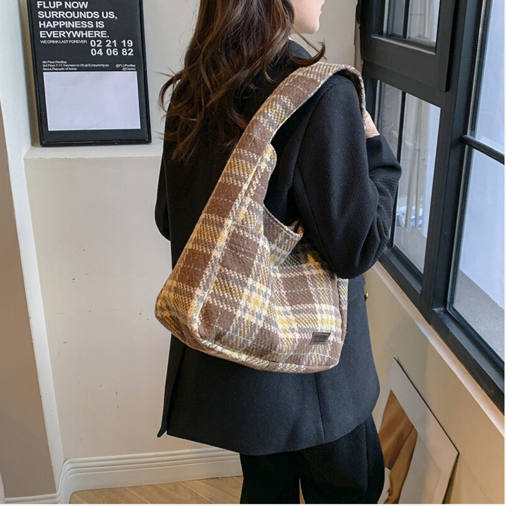 Felia | Hobo Bag