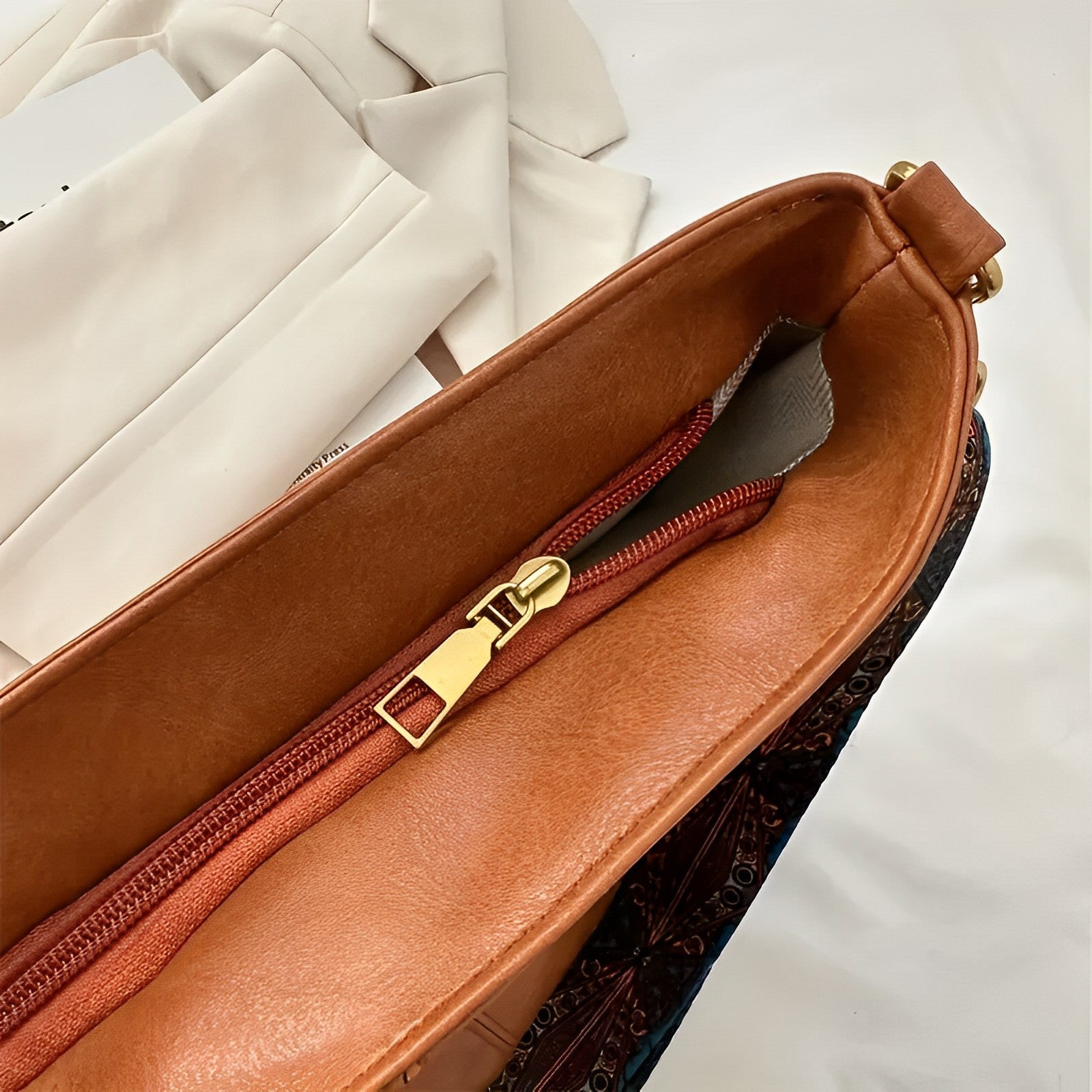 Boyah | Crossbody Bag