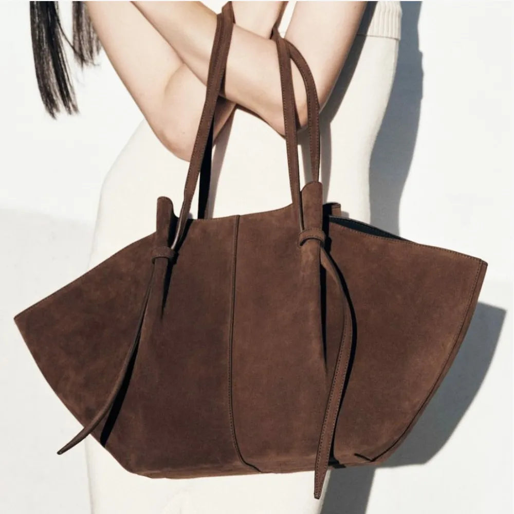 Holly | Tote Bag
